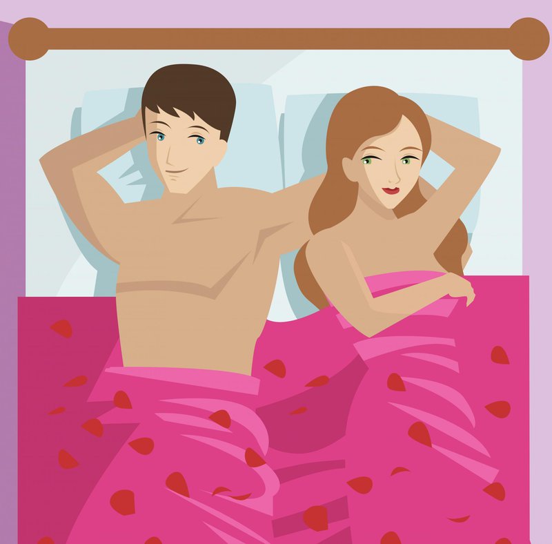 posturas sexuales, pareja en la cama